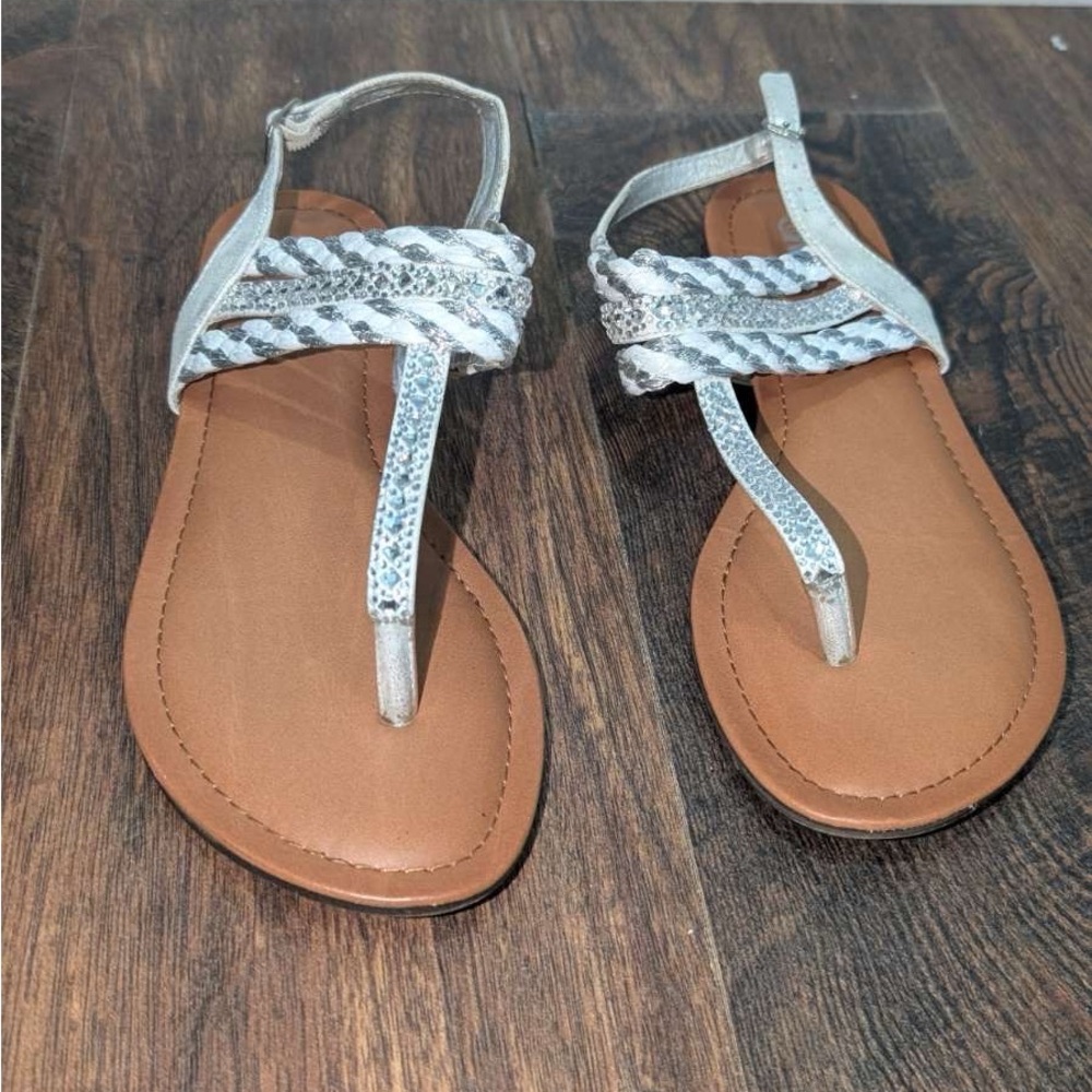 Elegant Silver and Tan Women's Sandals